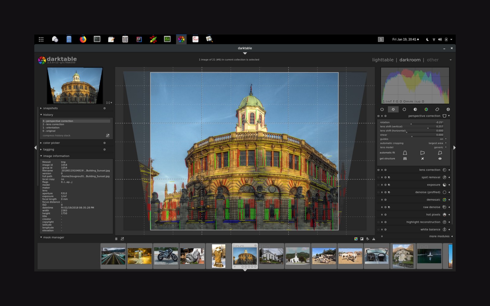 Screenshot of darktable's darkroom editing module with perspective correction tools on a domed building photo